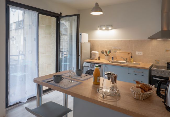 Appartement à Brive-la-Gaillarde - Le Reflet Citadin - 1 Chambre Appartement à Brive-la-Gaillarde - Le Reflet Citadin - 1 Chambre