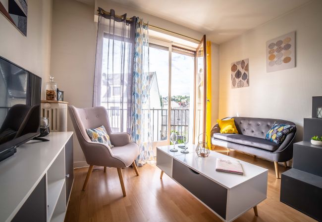 Studio à Brive-la-Gaillarde - Le Petit Joyau - 1 Chambre Studio à Brive-la-Gaillarde - Le Petit Joyau - 1 Chambre