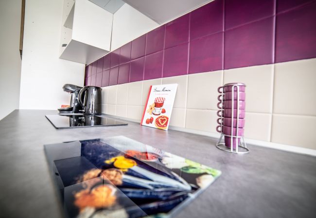 Studio à Brive-la-Gaillarde - Le Petit Joyau - 1 Chambre Studio à Brive-la-Gaillarde - Le Petit Joyau - 1 Chambre