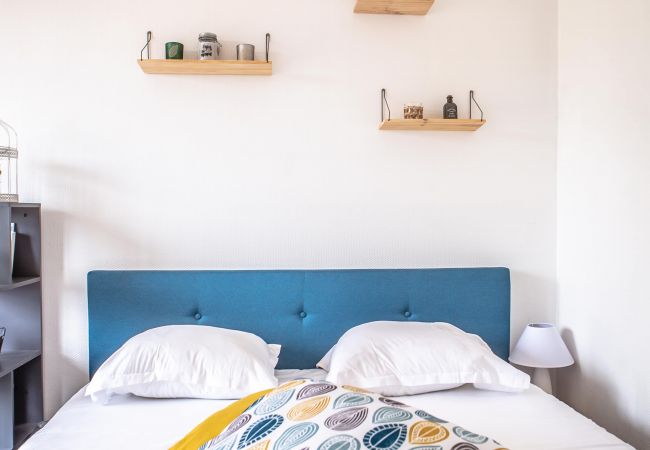 Studio à Brive-la-Gaillarde - Le Petit Joyau - 1 Chambre Studio à Brive-la-Gaillarde - Le Petit Joyau - 1 Chambre