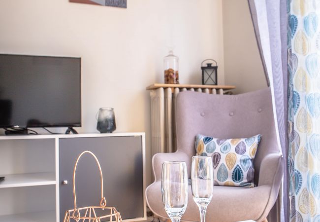 Studio à Brive-la-Gaillarde - Le Petit Joyau - 1 Chambre Studio à Brive-la-Gaillarde - Le Petit Joyau - 1 Chambre