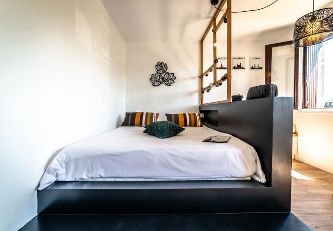 Studio à Brive-la-Gaillarde - Le Cocon Urbain - 1 Chambre Studio à Brive-la-Gaillarde - Le Cocon Urbain - 1 Chambre