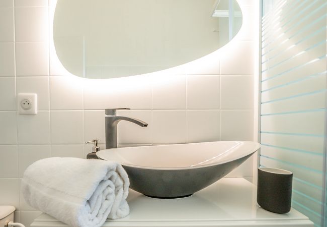 Studio à Brive-la-Gaillarde - Le Cocon Urbain - 1 Chambre Studio à Brive-la-Gaillarde - Le Cocon Urbain - 1 Chambre