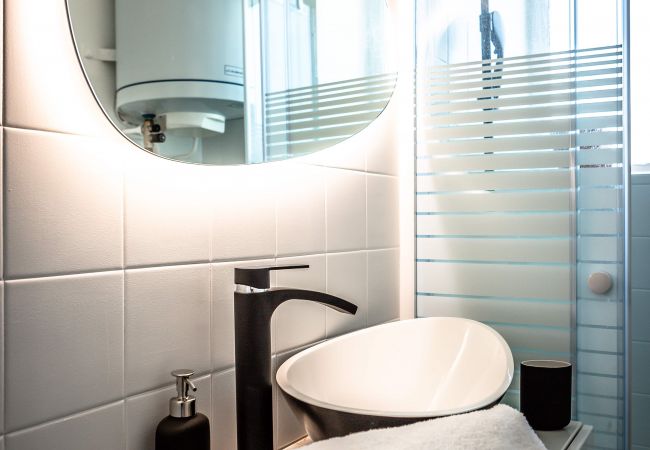 Studio à Brive-la-Gaillarde - Le Cocon Urbain - 1 Chambre Studio à Brive-la-Gaillarde - Le Cocon Urbain - 1 Chambre