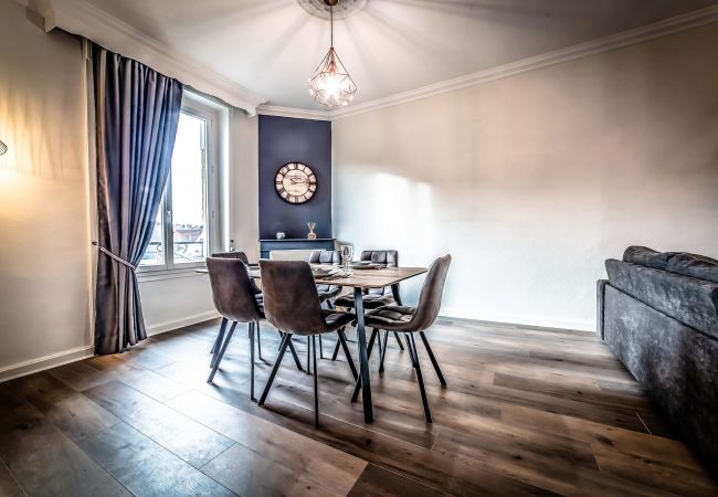 Appartement à Brive-la-Gaillarde - Le Temps Éternel - 1 Chambre Appartement à Brive-la-Gaillarde - Le Temps Éternel - 1 Chambre