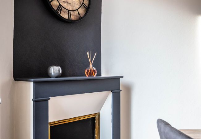 Appartement à Brive-la-Gaillarde - Le Temps Éternel - 1 Chambre Appartement à Brive-la-Gaillarde - Le Temps Éternel - 1 Chambre