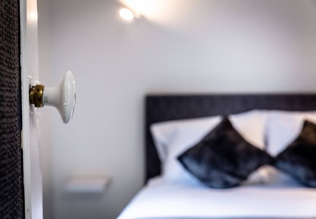 Studio à Brive-la-Gaillarde - Le Valet de Pique - 1 Chambre Studio à Brive-la-Gaillarde - Le Valet de Pique - 1 Chambre