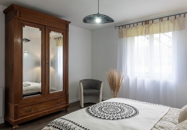 Maison à Montignac - Maison du Périgord - Piscine Chauffée & Spa Maison à Montignac - Maison du Périgord - Piscine Chauffée & Spa