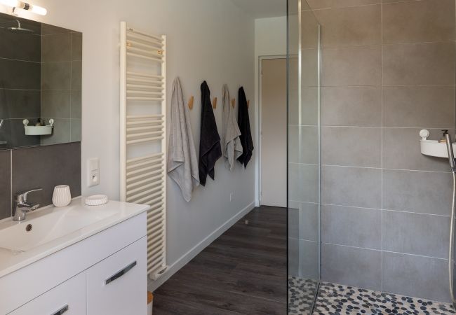 Maison à Montignac - Maison du Périgord - Piscine Chauffée & Spa Maison à Montignac - Maison du Périgord - Piscine Chauffée & Spa