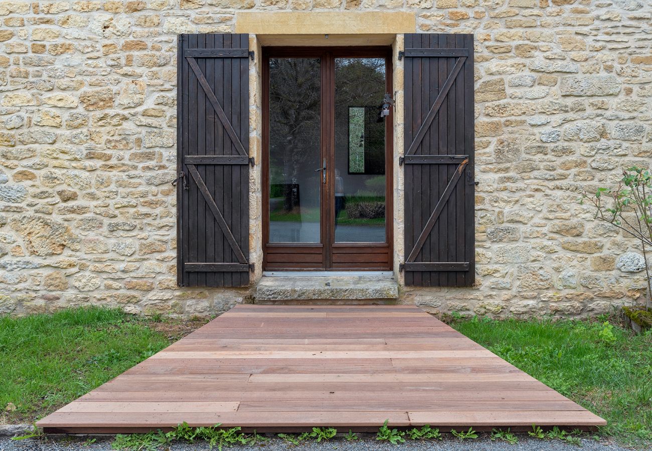 Maison à Montignac - BATISSE PERIGOURDINE - PISCINE CHAUFFEE - 8 PERS.