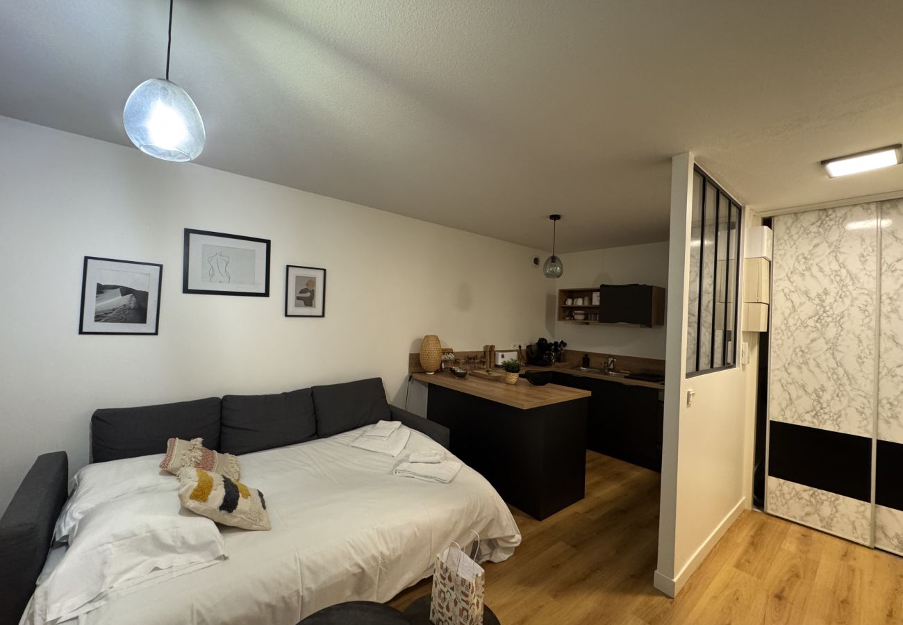 Appartement à Brive-la-Gaillarde - L'Instant Terrasse - 1 Chambre