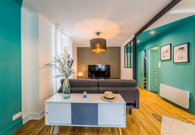  à Brive-la-Gaillarde - Le Contemporain - 1 Chambre
