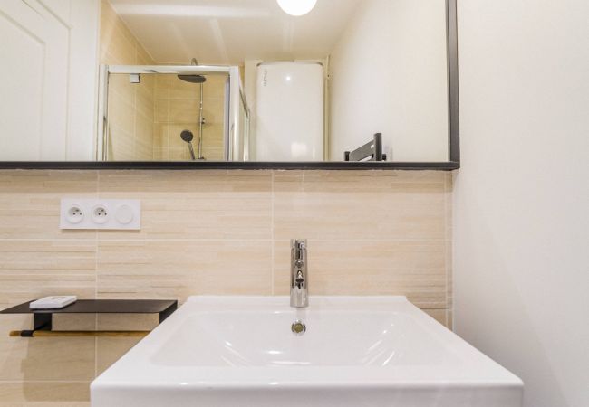 Appartement à Brive-la-Gaillarde - Le Contemporain - 1 Chambre Appartement à Brive-la-Gaillarde - Le Contemporain - 1 Chambre