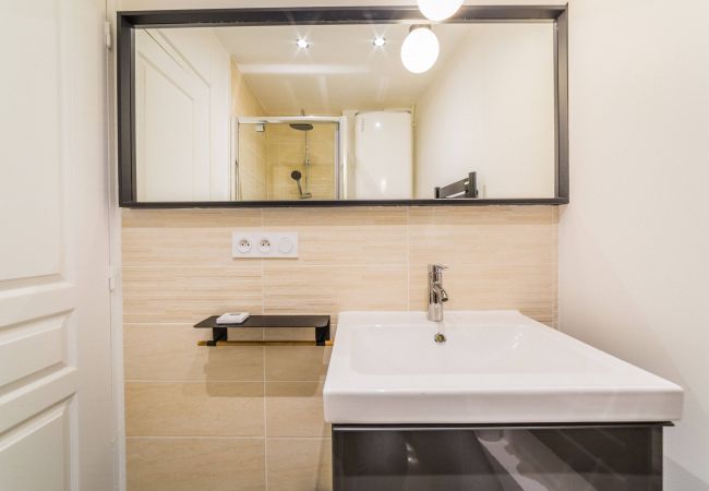 Appartement à Brive-la-Gaillarde - Le Contemporain - 1 Chambre Appartement à Brive-la-Gaillarde - Le Contemporain - 1 Chambre