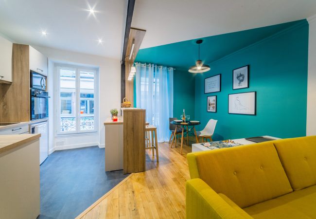 Appartement à Brive-la-Gaillarde - L'indigo - Appartement chic - 1 Chambre Appartement à Brive-la-Gaillarde - L'indigo - Appartement chic - 1 Chambre