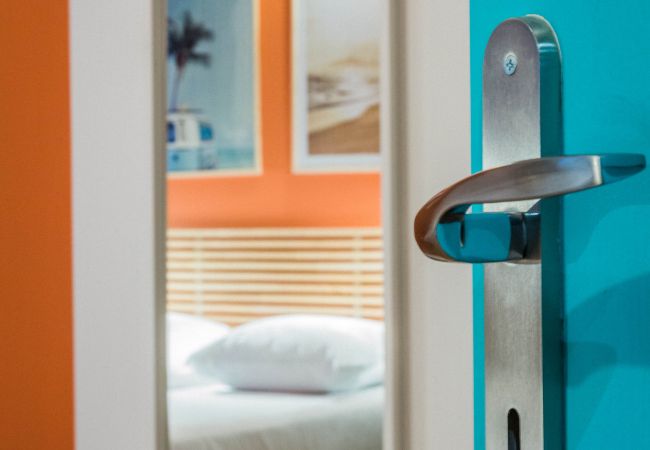 Appartement à Brive-la-Gaillarde - L'indigo - Appartement chic - 1 Chambre Appartement à Brive-la-Gaillarde - L'indigo - Appartement chic - 1 Chambre