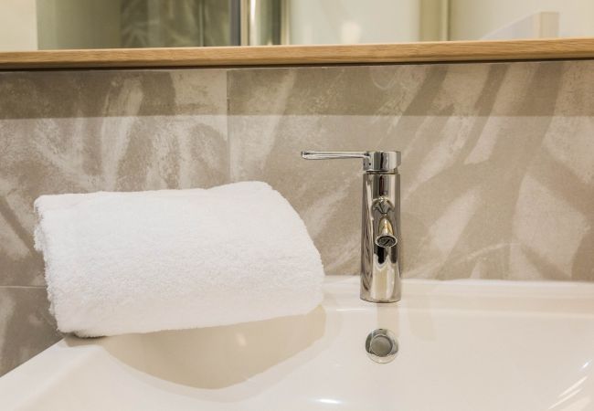 Appartement à Brive-la-Gaillarde - L'indigo - Appartement chic - 1 Chambre Appartement à Brive-la-Gaillarde - L'indigo - Appartement chic - 1 Chambre