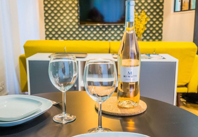 Appartement à Brive-la-Gaillarde - L'indigo - Appartement chic - 1 Chambre Appartement à Brive-la-Gaillarde - L'indigo - Appartement chic - 1 Chambre