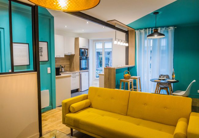 Appartement à Brive-la-Gaillarde - L'indigo - Appartement chic - 1 Chambre Appartement à Brive-la-Gaillarde - L'indigo - Appartement chic - 1 Chambre