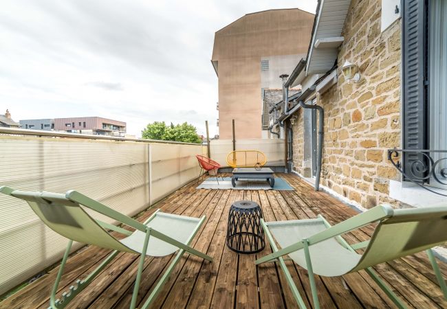 Maison à Brive-la-Gaillarde - La Villa Oasis - Jacuzzi Maison à Brive-la-Gaillarde - La Villa Oasis - Jacuzzi