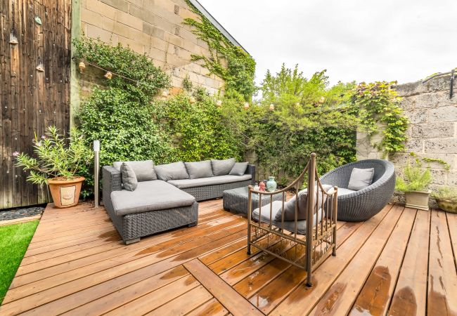 Maison à Brive-la-Gaillarde - La Villa Oasis - Jacuzzi Maison à Brive-la-Gaillarde - La Villa Oasis - Jacuzzi