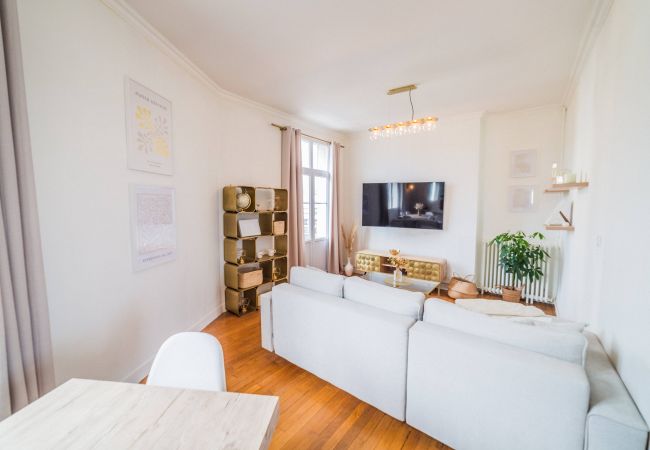 Appartement à Brive-la-Gaillarde - FOCH #14 - 2 chambres confortables et lumineuses