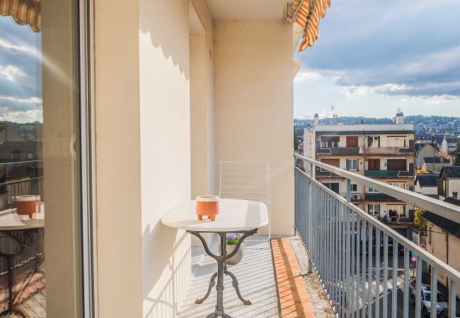 Appartement à Brive-la-Gaillarde - Le Refuge de l'Écrivain - Parking inclus Appartement à Brive-la-Gaillarde - Le Refuge de l'Écrivain - Parking inclus