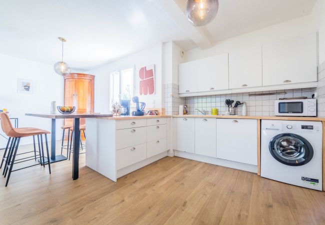 Appartement à Brive-la-Gaillarde - Picasso & Terrasse - 2 Chambres Appartement à Brive-la-Gaillarde - Picasso & Terrasse - 2 Chambres