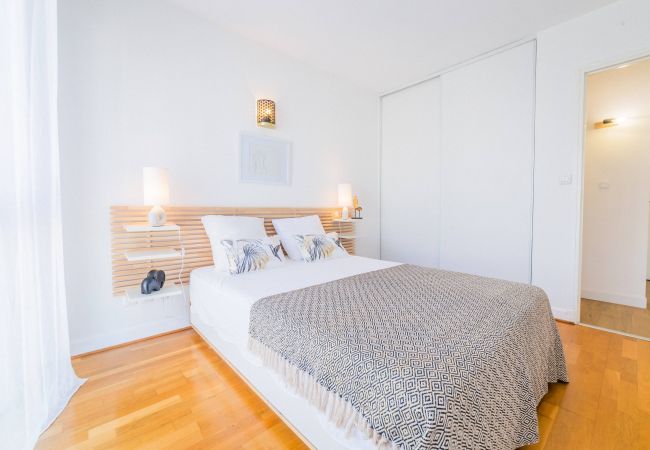 Appartement à Brive-la-Gaillarde - Picasso & Terrasse - 2 Chambres Appartement à Brive-la-Gaillarde - Picasso & Terrasse - 2 Chambres