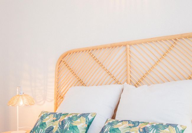 Appartement à Brive-la-Gaillarde - Picasso & Terrasse - 2 Chambres Appartement à Brive-la-Gaillarde - Picasso & Terrasse - 2 Chambres