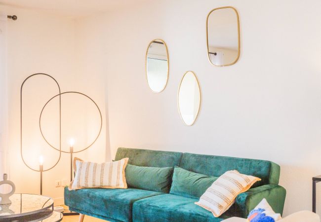 Appartement à Brive-la-Gaillarde - Picasso & Terrasse - 2 Chambres Appartement à Brive-la-Gaillarde - Picasso & Terrasse - 2 Chambres