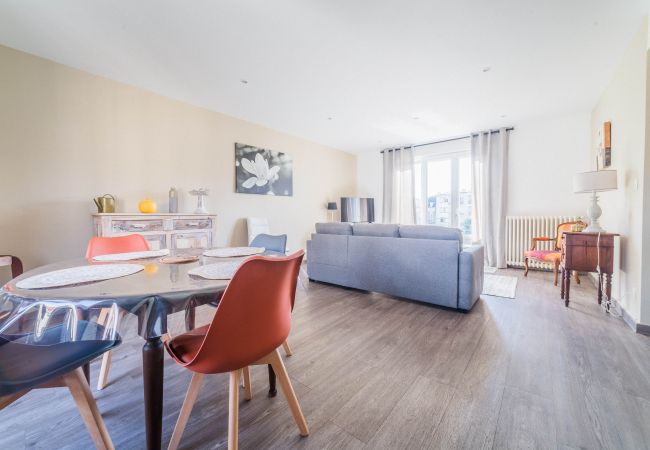 Appartement à Brive-la-Gaillarde - Le Balcon - 2 Chambres Appartement à Brive-la-Gaillarde - Le Balcon - 2 Chambres