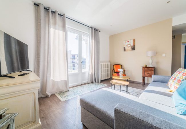 Appartement à Brive-la-Gaillarde - Le Balcon - 2 Chambres Appartement à Brive-la-Gaillarde - Le Balcon - 2 Chambres