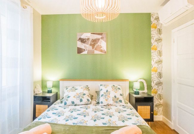 Appartement à Brive-la-Gaillarde - Le Sémard - F2 Terrasse couverte Centre-ville Appartement à Brive-la-Gaillarde - Le Sémard - F2 Terrasse couverte Centre-ville