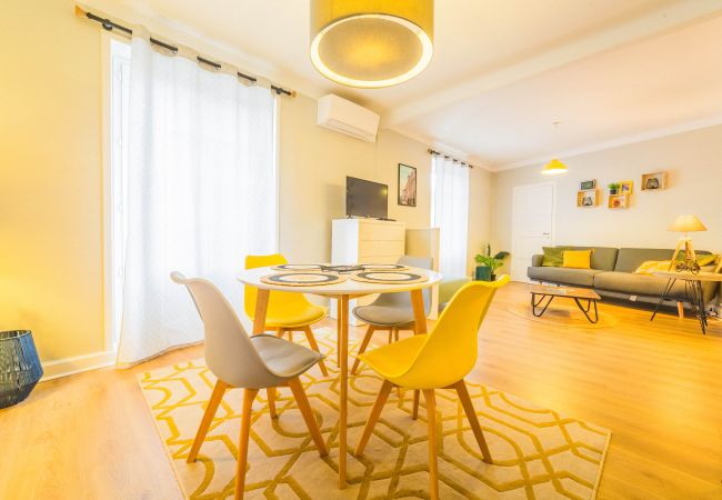 Appartement à Brive-la-Gaillarde - Le Sémard - F2 Terrasse couverte Centre-ville Appartement à Brive-la-Gaillarde - Le Sémard - F2 Terrasse couverte Centre-ville