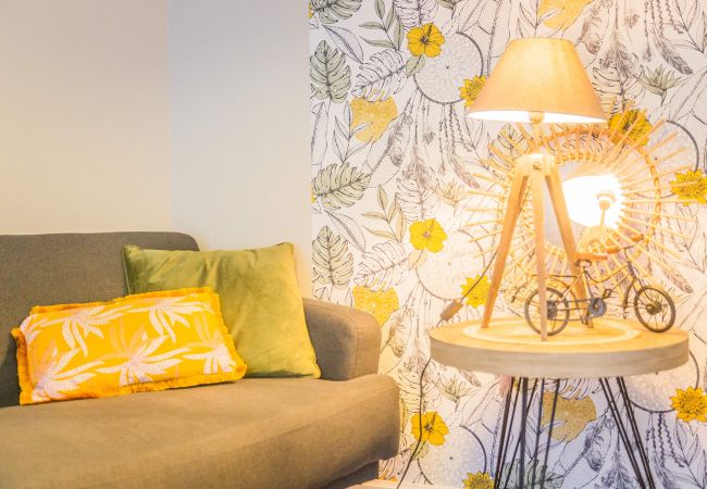 Appartement à Brive-la-Gaillarde - Le Sémard - F2 Terrasse couverte Centre-ville Appartement à Brive-la-Gaillarde - Le Sémard - F2 Terrasse couverte Centre-ville