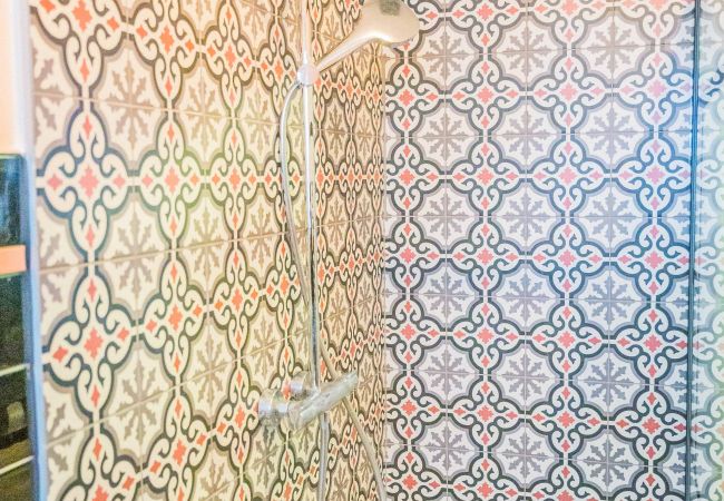 Appartement à Brive-la-Gaillarde - Le Sémard - F2 Terrasse couverte Centre-ville Appartement à Brive-la-Gaillarde - Le Sémard - F2 Terrasse couverte Centre-ville