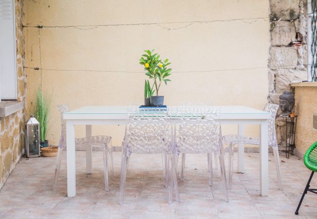 Appartement à Brive-la-Gaillarde - Le Sémard - F2 Terrasse couverte Centre-ville Appartement à Brive-la-Gaillarde - Le Sémard - F2 Terrasse couverte Centre-ville