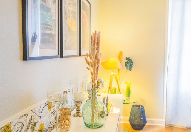 Appartement à Brive-la-Gaillarde - Le Sémard - F2 Terrasse couverte Centre-ville Appartement à Brive-la-Gaillarde - Le Sémard - F2 Terrasse couverte Centre-ville