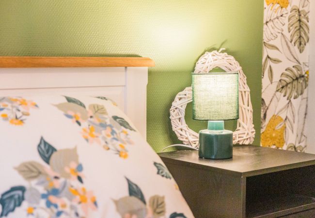 Appartement à Brive-la-Gaillarde - Le Sémard - F2 Terrasse couverte Centre-ville Appartement à Brive-la-Gaillarde - Le Sémard - F2 Terrasse couverte Centre-ville