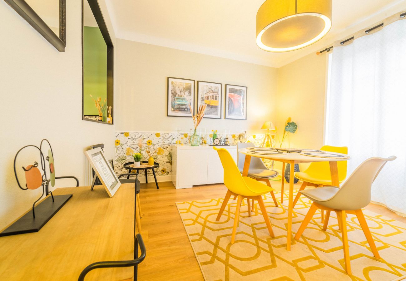 Appartement à Brive-la-Gaillarde - Le Sémard - F2 Terrasse couverte Centre-ville