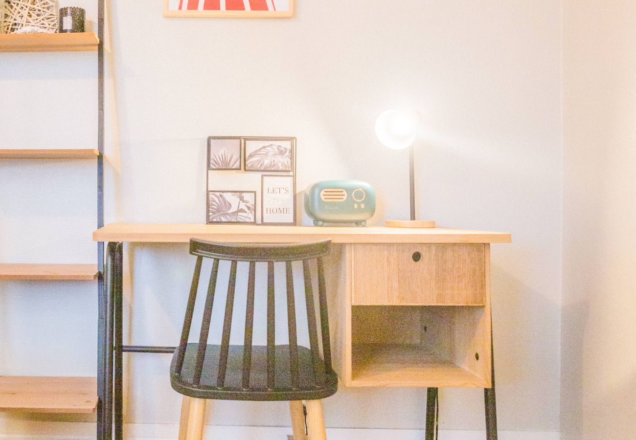 Appartement à Brive-la-Gaillarde - Le Sémard - F2 Terrasse couverte Centre-ville