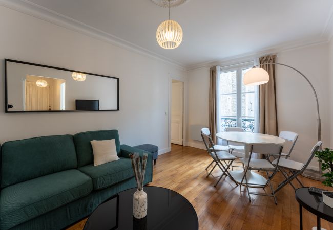 Appartement à Paris - Appartement de luxe, Champs Elysées, Neuf !