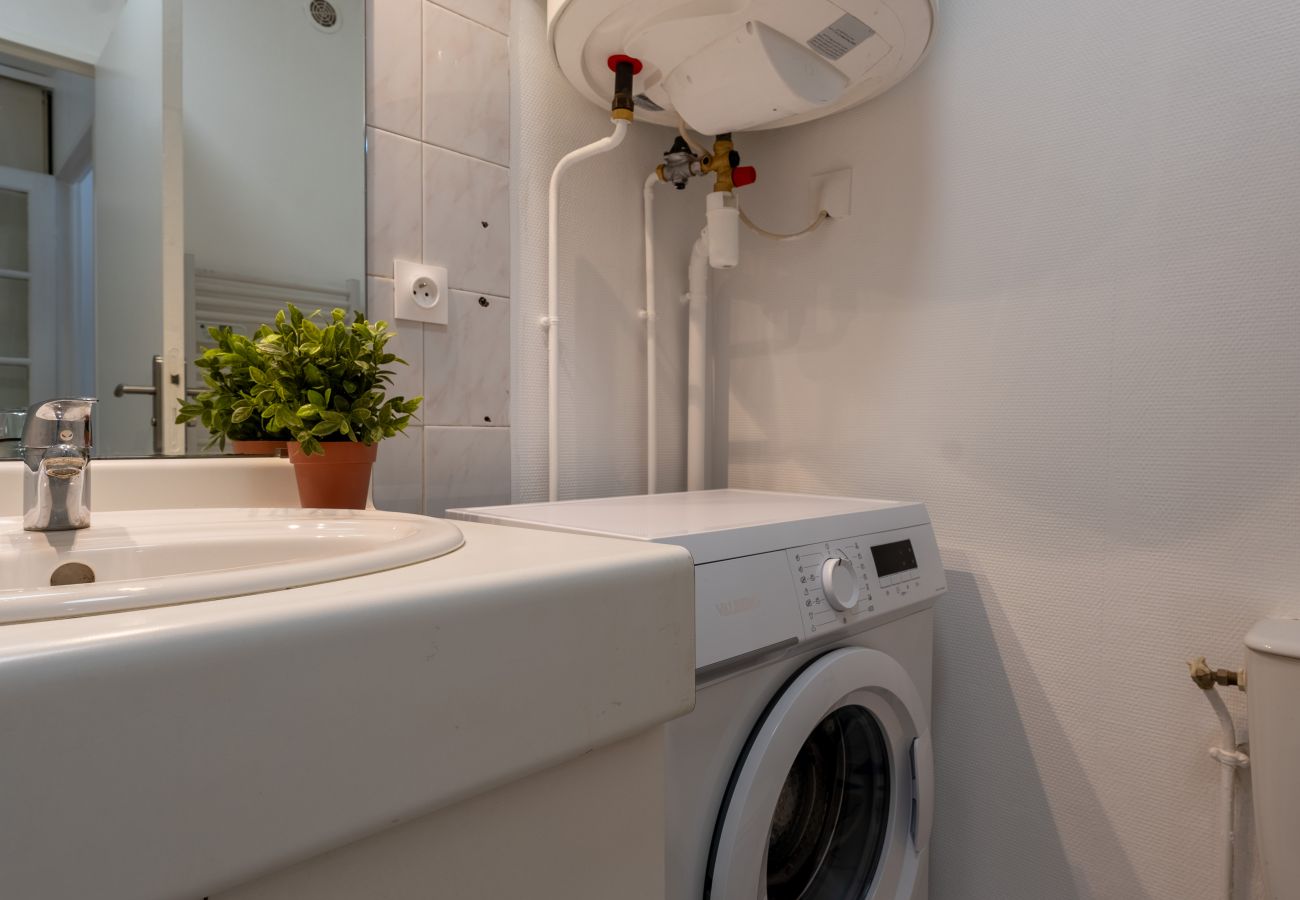 Appartement à Nogent-sur-Marne - Studio Cocooning à Nogent Sur Marne