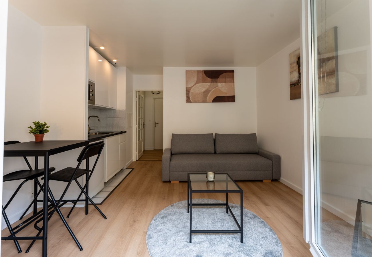 Appartement à Nogent-sur-Marne - Studio Cocooning à Nogent Sur Marne