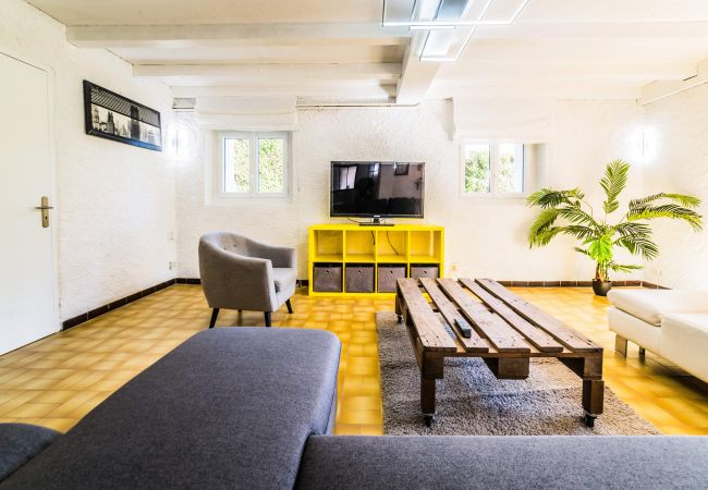 Maison à Brive-la-Gaillarde - La Pause des 6 - 6 Personnes Maison à Brive-la-Gaillarde - La Pause des 6 - 6 Personnes