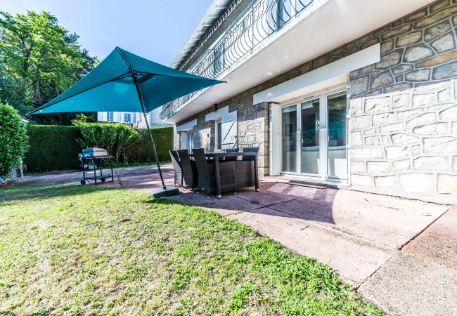 Maison à Brive-la-Gaillarde - La Pause des 6 - 6 Personnes Maison à Brive-la-Gaillarde - La Pause des 6 - 6 Personnes