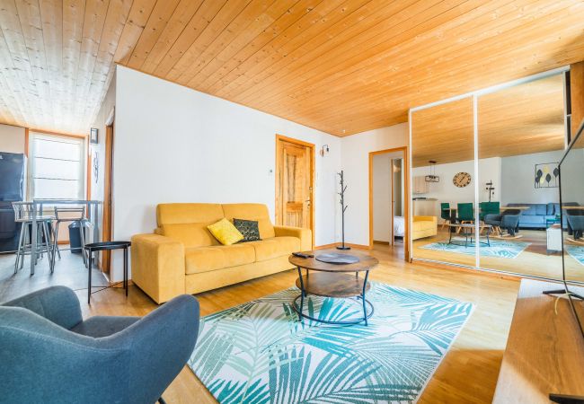 Appartement à Brive-la-Gaillarde - Deux Chambres de Charme - 2 Chambres Appartement à Brive-la-Gaillarde - Deux Chambres de Charme - 2 Chambres