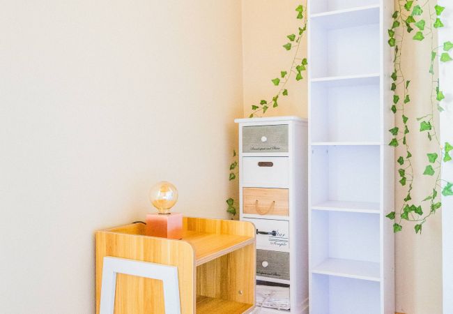 Appartement à Brive-la-Gaillarde - Deux Chambres de Charme - 2 Chambres Appartement à Brive-la-Gaillarde - Deux Chambres de Charme - 2 Chambres