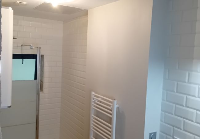 Studio à Brive-la-Gaillarde - Le Forestier - 1 Pièce Studio à Brive-la-Gaillarde - Le Forestier - 1 Pièce